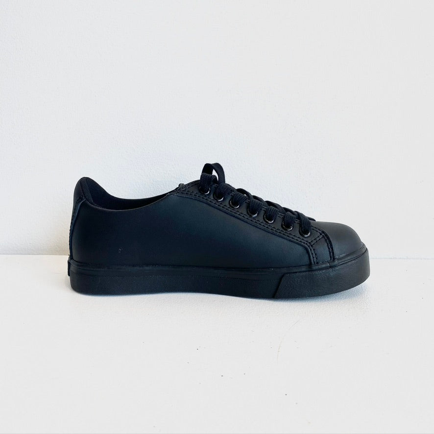 Kickers Unisex Black Leather 'Tovni Lacer' School Shoes